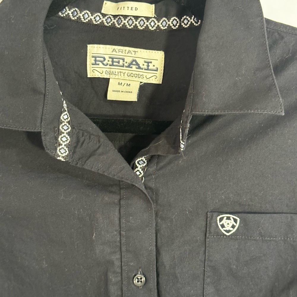 Ariat Women’s Black Long Sleeve Shirt - Picture 2 of 3